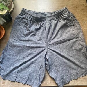 Lululemon drawstring men’s shorts